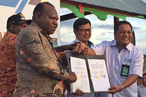 PLN Komitmen Terangi Pedalaman Papua