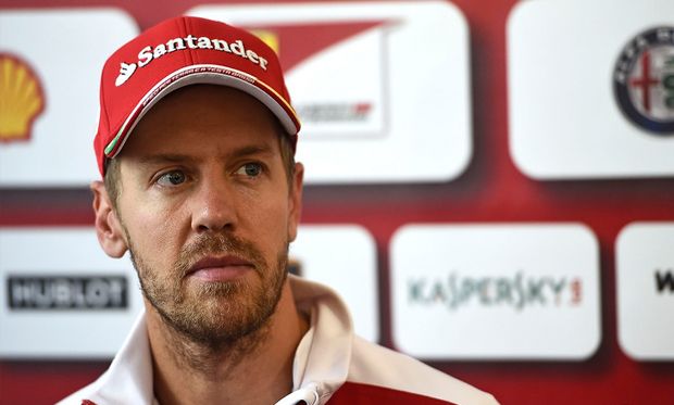Vettel Dipaksa Turun dari Podium GP Meksiko