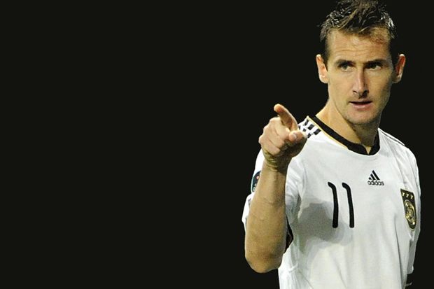 Miroslav Klose Resmi Gantung Sepatu