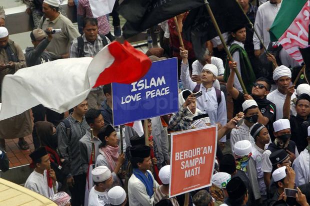 Kiai Langitan Dukung Demo Damai Umat Islam