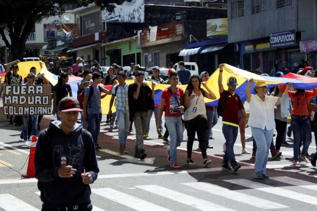 Utusan Paus: Venezuela Bisa Dilanda Pertumpahan Darah