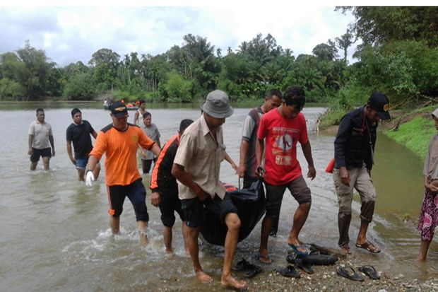 Korban Banjir Aceh Barat Ditemukan Tewas Tersangkut di Sungai