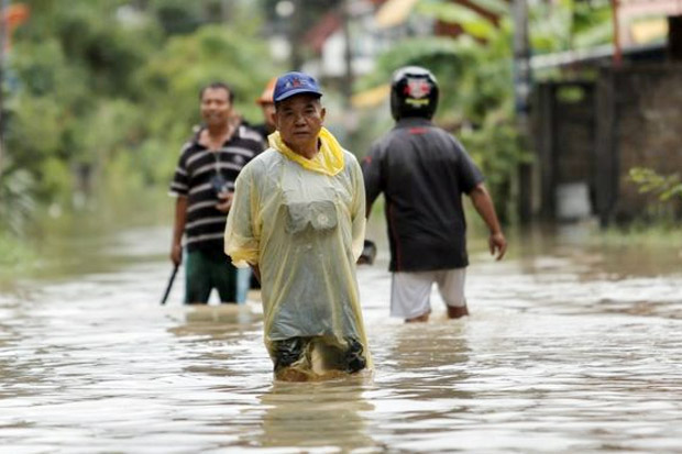 Banjir Terjang Thailand, 12 Tewas