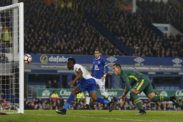Kandaskan Everton, Leicester City Buka Peluang Raih Gelar