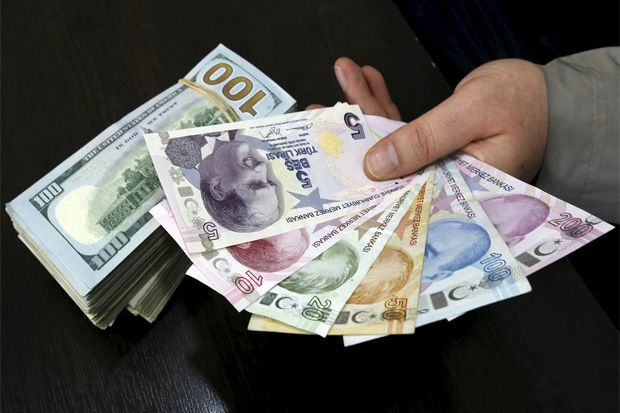 Kekhawatiran Ekonomi dan Politik, Lira Turki Jatuh ke 3.779/USD