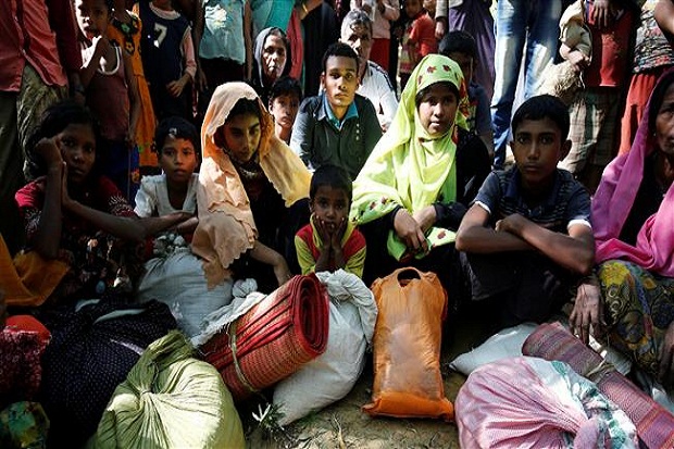 Ribuan Muslim Rohingya Eksodus di Tengah Pembeberan Kekejaman Militer Myanmar