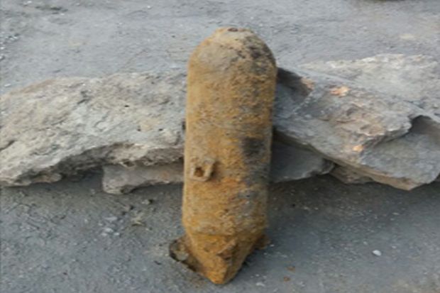 Mortir Sisa Perang Dunia Ditemukan Dalam Drainase di Kecamatan Pagar Merbau