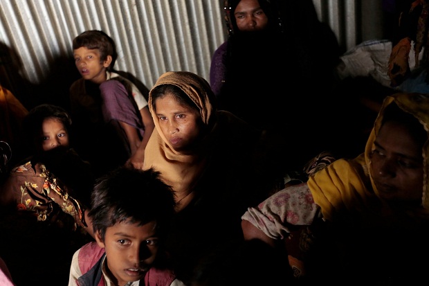 Muslim Rohingya: Mereka Kumpulkan Gadis-gadis, yang Disukai Diperkosa