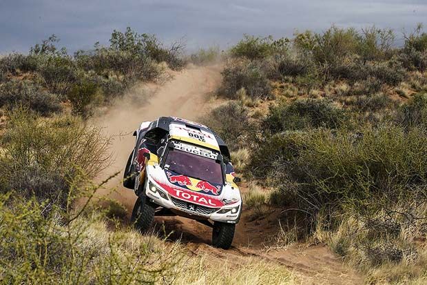 Kalahkan Legenda WRC, Peterhansel Rebut Gelar Reli Dakar Ke-13