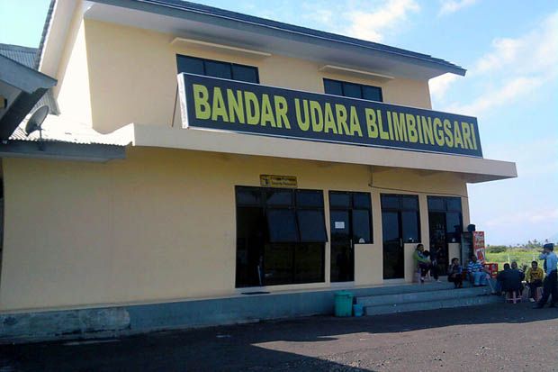 Pesawat Latih Terbakar di Bandara Blimbingsari Banyuwangi