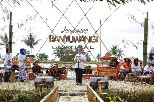 72 Even Wisata Banyuwangi 2017 Diluncurkan di Tengah Sawah