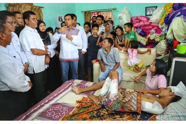 JR Saragih Bantu Dhani, Pria Sebatangkara yang Cacat Permanen