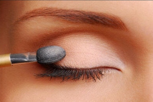 Tips Eyeshadow untuk Riasan Mata Natural
