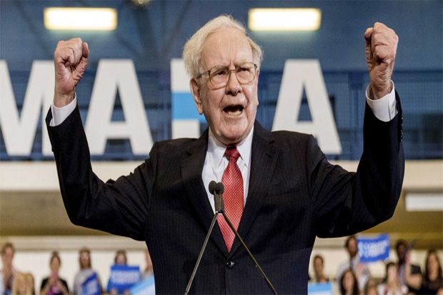 Warren Buffett Sebut Donald Trump Bisa Memperbaiki Ekonomi AS