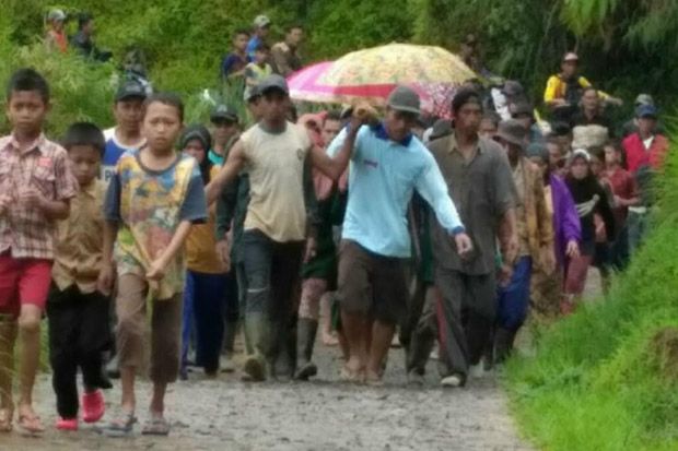 Selamatkan Murid saat Latihan Renang, Guru Honorer Tewas Tenggelam