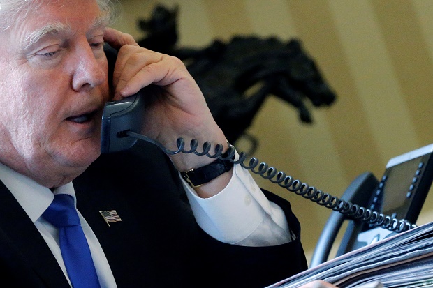 Lewat Telepon, Trump-Putin Bahas Upaya Berangus ISIS