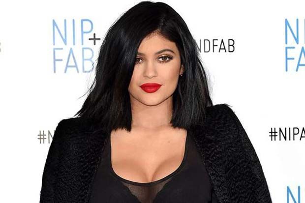 Sambut Valentine, Kylie Jenner Hadirkan Koleksi Lipstik Baru