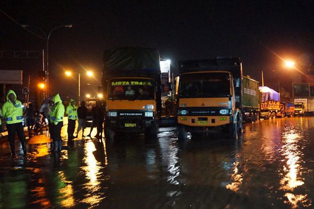 Jalur Pantura Surabaya-Pasuruan Kembali Terendam Banjir