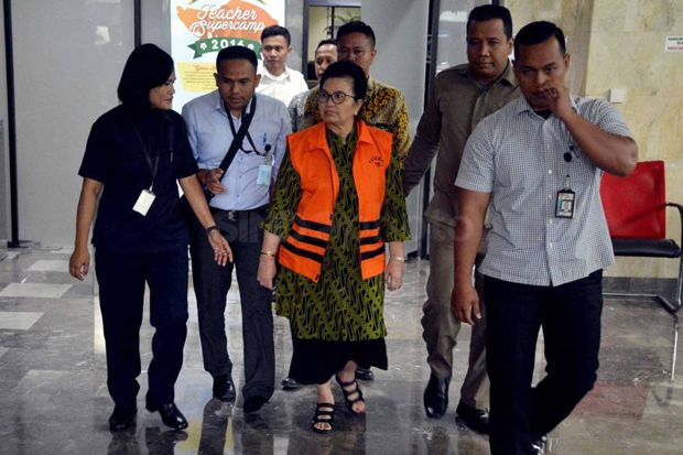 Siti Fadilah Didakwa Rugikan Negara Rp6,1 Miliar