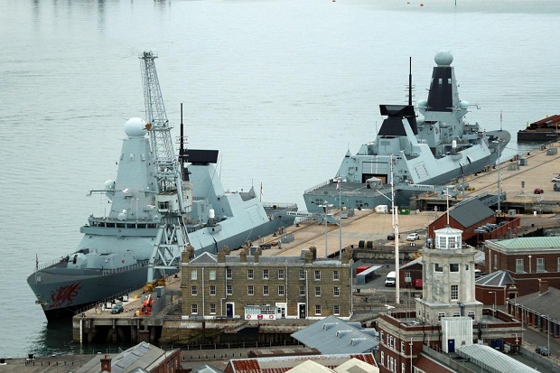 Didekati Kapal Selam Rusia, Kapal Perang Inggris Berisik Seperti Neraka