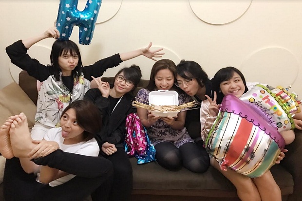 Ulang Tahun, JKT48 Hadiahi Haruka Nakagawa Sate Ayam