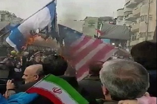 Bakar Bendera AS dan Israel, Massa Iran Pekikkan Matilah Amerika