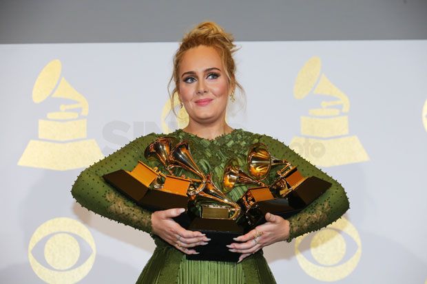 Pecundangi Beyonce, Adele Borong Lima Piala Grammy