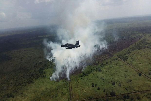 Pesawat Tempur Temukan Kebakaran Hebat di Dua Kabupaten