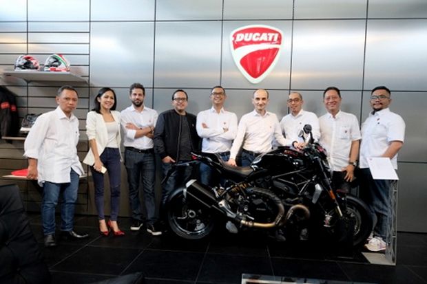 Datang ke Indonesia, Bos Ducati Sambangi Showroom Terbesar di Dunia