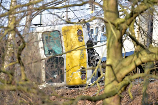 Kereta Api Tergelincir di Belgia, 1 Tewas dan 27 Luka-luka