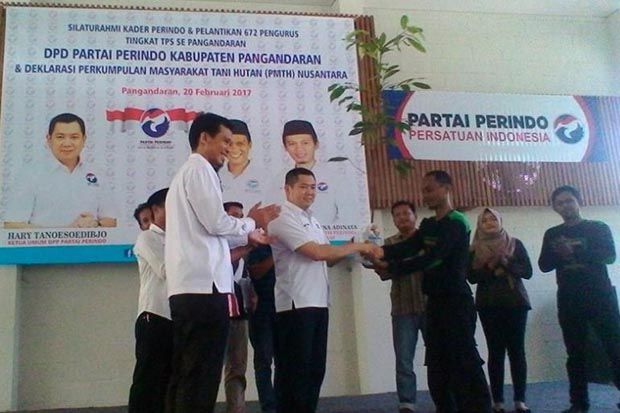 Hary Tanoesoedibjo Lantik 672 Pengurus TPS Kabupaten Pangandaran