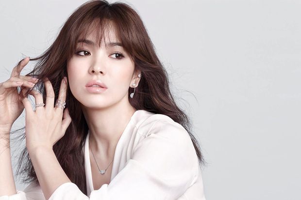 Ciee..Song Hye Kyo Masih Bantu Hyun Bin dan Rain