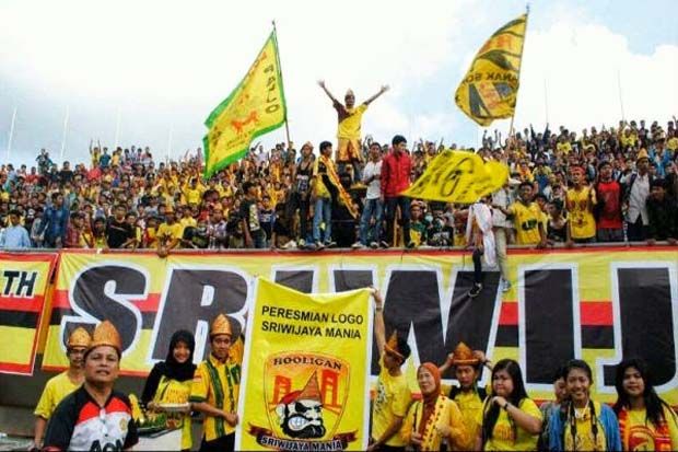 Lawan Arema, Tiga Kelompok Suporter SFC Geruduk Stadion Manahan