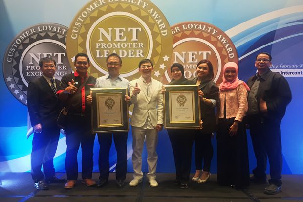 Alfamidi dan Lawson Raih Net Promoter Loyalty Award 2017