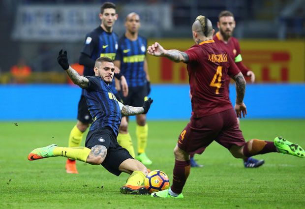 AS Roma Curi Tiga Poin dari Markas Inter Milan