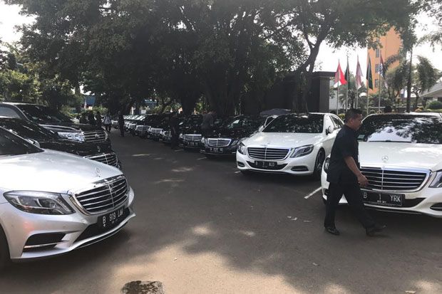 Puluhan Mobil Mewah Disiapkan untuk Rombongan Raja Salman