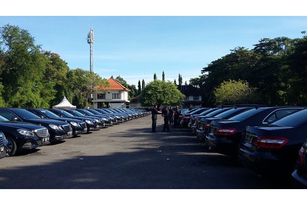 Ratusan Mercedes-Alphard Ini Siap Antar Rombongan Raja Arab Keliling Bali