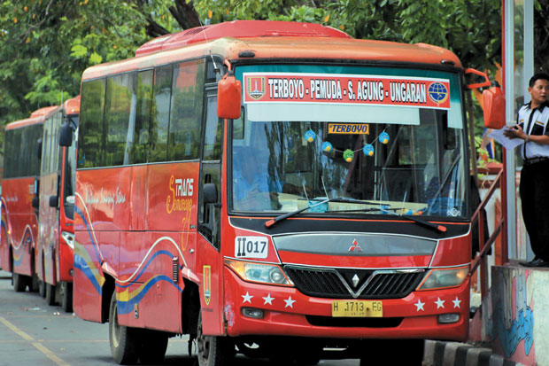 BRT Menggeser Bukan Menggusur Angkutan Umum