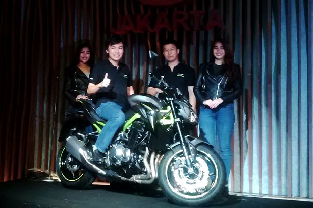Kawasaki Resmi Luncurkan Motor Super Naked Z900