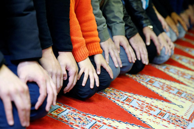 Sekolah Jerman Larang Siswa Muslim Gunakan Sajadah