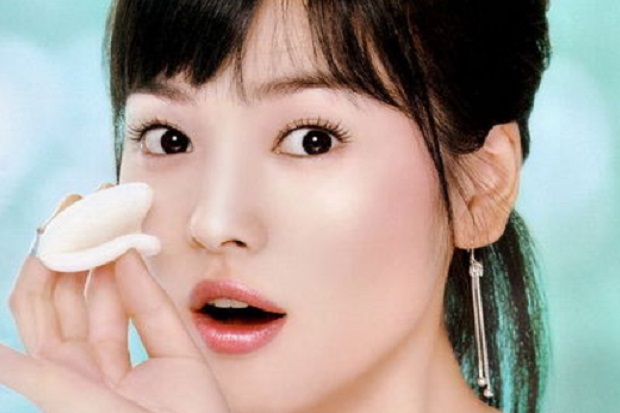 5 Produk Kecantikan yang Wajib Dibawa Wanita Korea