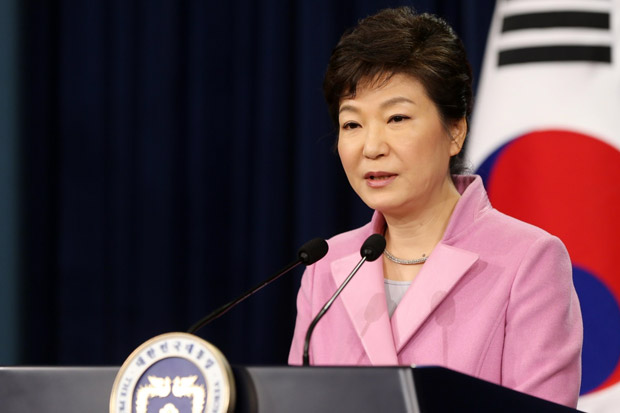 Demonstran Minta Park Geun-hye Ditangkap