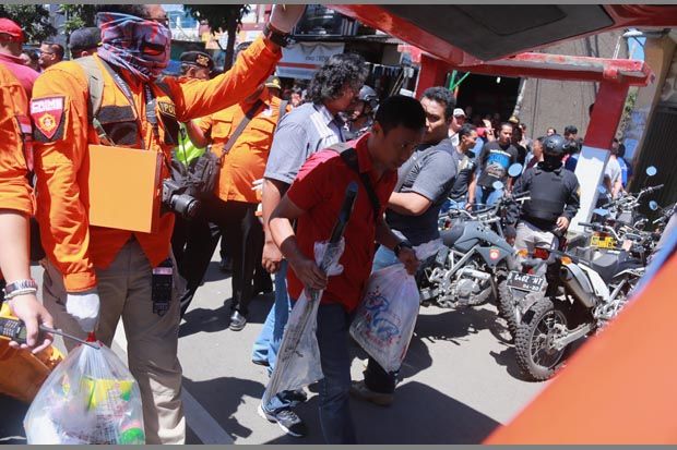 Geledah Rumah Terduga Jaringan Pelaku Bom Panci, Polisi Sita Sejumlah Barang