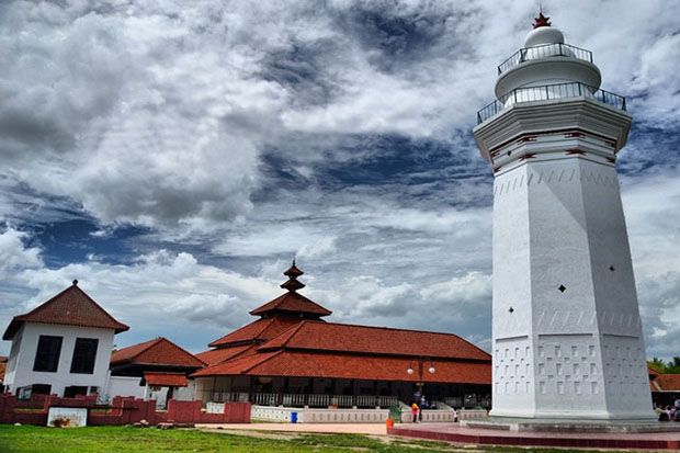 Keistimewaan Masjid Agung Banten, Padukan Tiga Gaya Arsitektur Sarat Filosofi