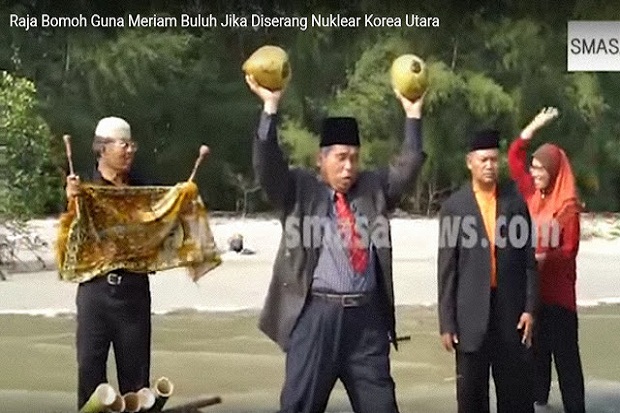 Kocak, Dukun Malaysia Ritual Lindungi Negara dari Nuklir Korut