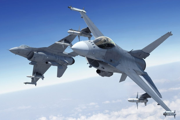 Tergelincir, Penerbangan Pesawat Tempur F16 Dihentikan