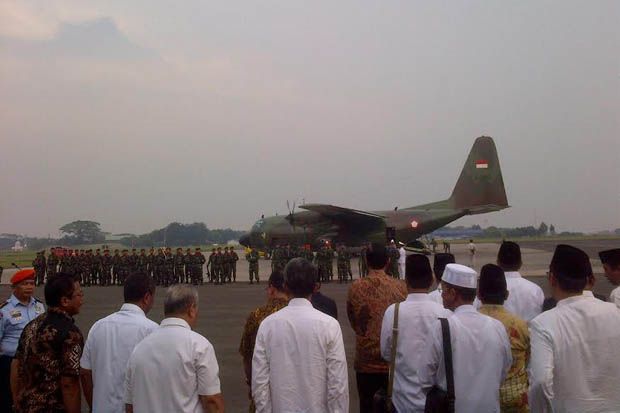 Pesawat TNI Pembawa Jenazah KH Hasyim Muzadi Mendarat di Halim