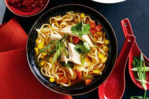 Sup Ayam Mi Jagung untuk Melegakan Tenggorokan Akibat Cuaca