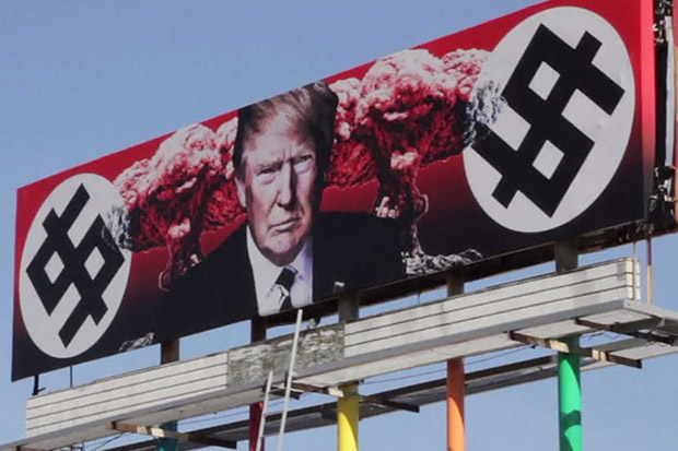 Heboh, Papan Iklan Trump dengan Tanda Dolar Seperti Lambang Nazi