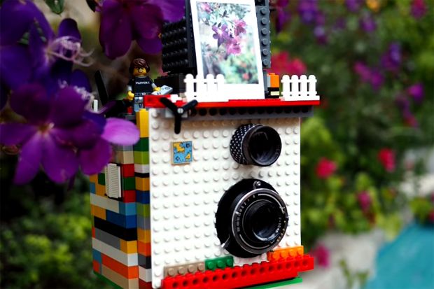 Inovasi Fotografer Sulap Kamera Berbodi LEGO